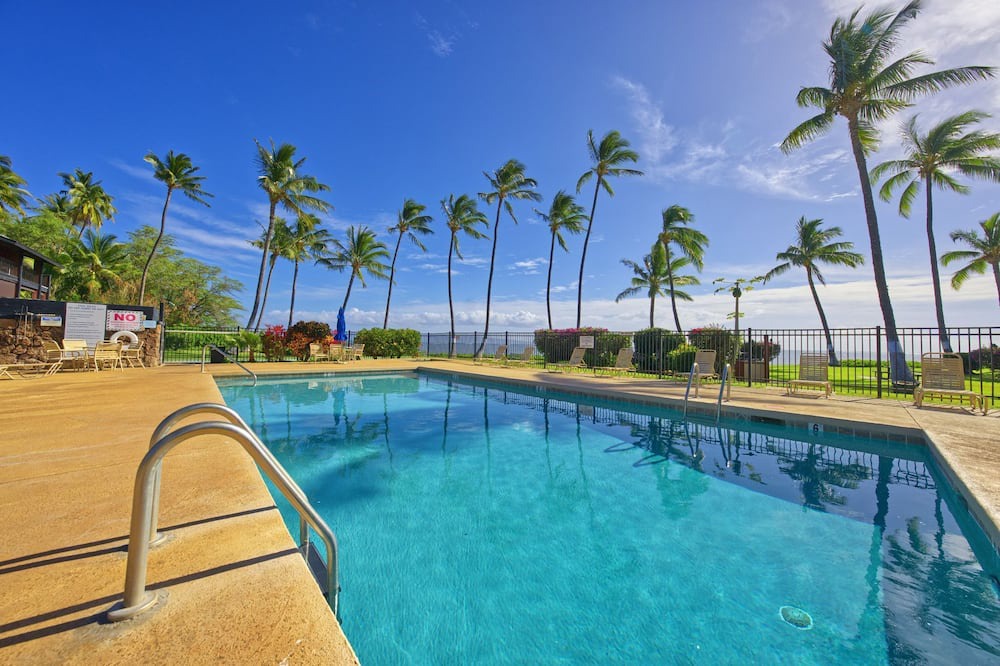Kaunakakai Condo | Lush Molokai Island Oasis w/Pool + Private Beach!