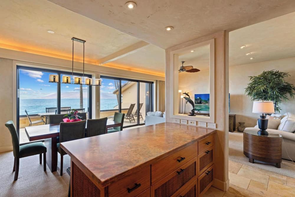 Wailea Condo | 2nd Floor Ocean Views | Epic Sunsets | Makena Surf F208