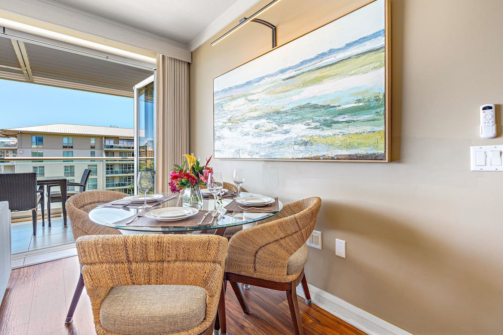 Kaanapali Condo | Maui Resort Rentals: Hokulani 605 – Premier 6th-Floor Oceanview Penthouse | Closest 2BR Column to the Ocean!