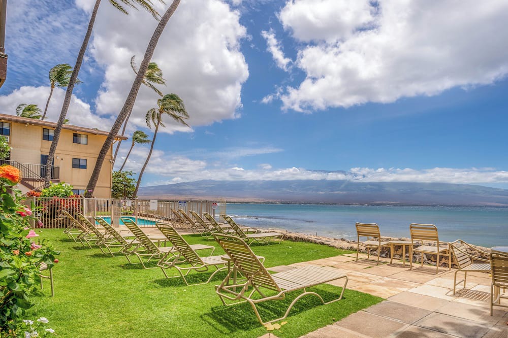Maalaea Condo | *Hono Kai A15* New Listing! New remodel! Maui condo steps to the sand!