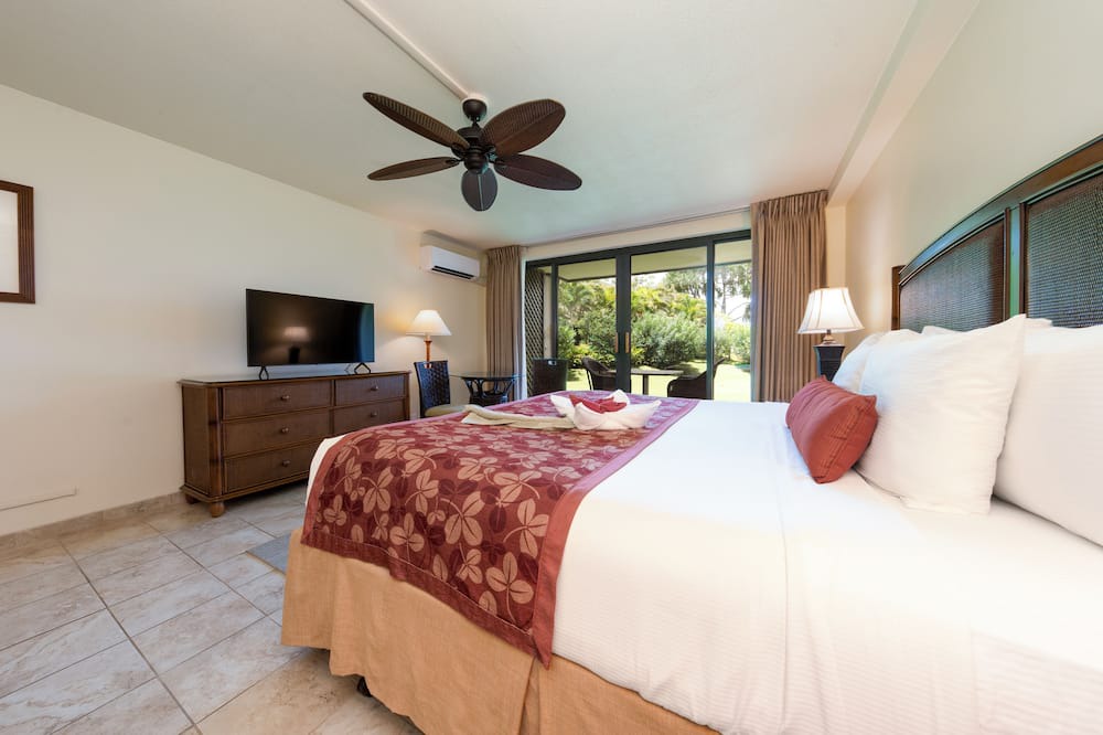 Princeville Hotel | Scenic Hanalei Bay Stay | World Class Tennis | 3 Modern Units | Outdoor Pool