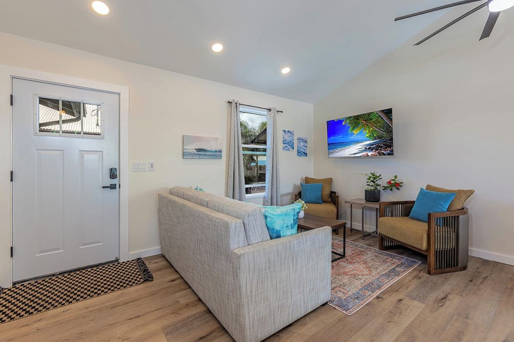 Wailuku Apartment | NEW! Authentic Wailuku Stay – Newly Renovated 3BR Upstairs Unit