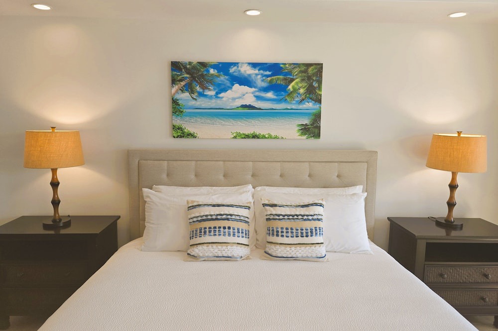 Historic Lahaina Front Street Apartment | Relaxing Oceanfront Escape – Lahaina Shores 421