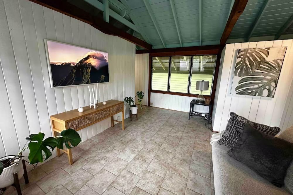 Mark Twain House | The Aloha Place 1-bedroom house in Naalehu