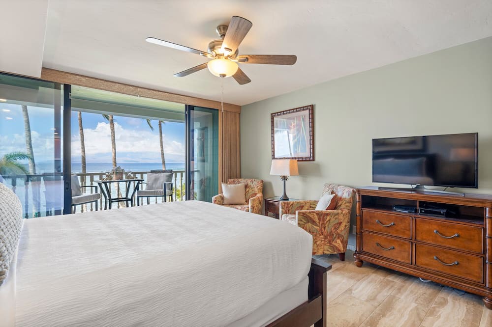 Historic Lahaina Front Street Apartment | Relaxing Oceanfront Studio at Lahaina Shores