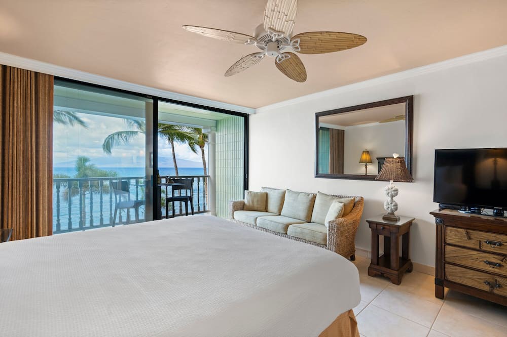 Historic Lahaina Front Street Apartment | Oceanfront Studio at Lahaina Shores #313