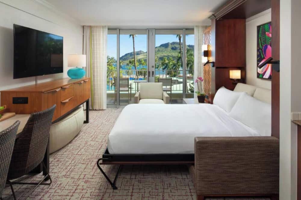 Lihue Condo | OCEAN VIEW Marriott Kauai Beach Club Parlor Suite