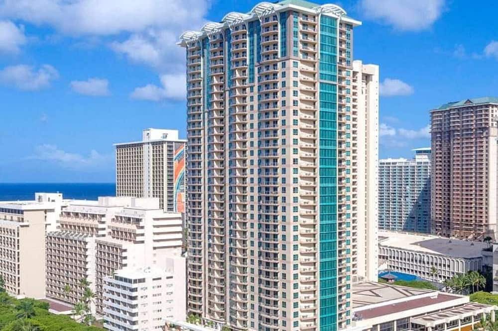 Waikiki Resort | Experience Island Paradise at The Grand Islander by Hilton - 2 Bd. Ocean View