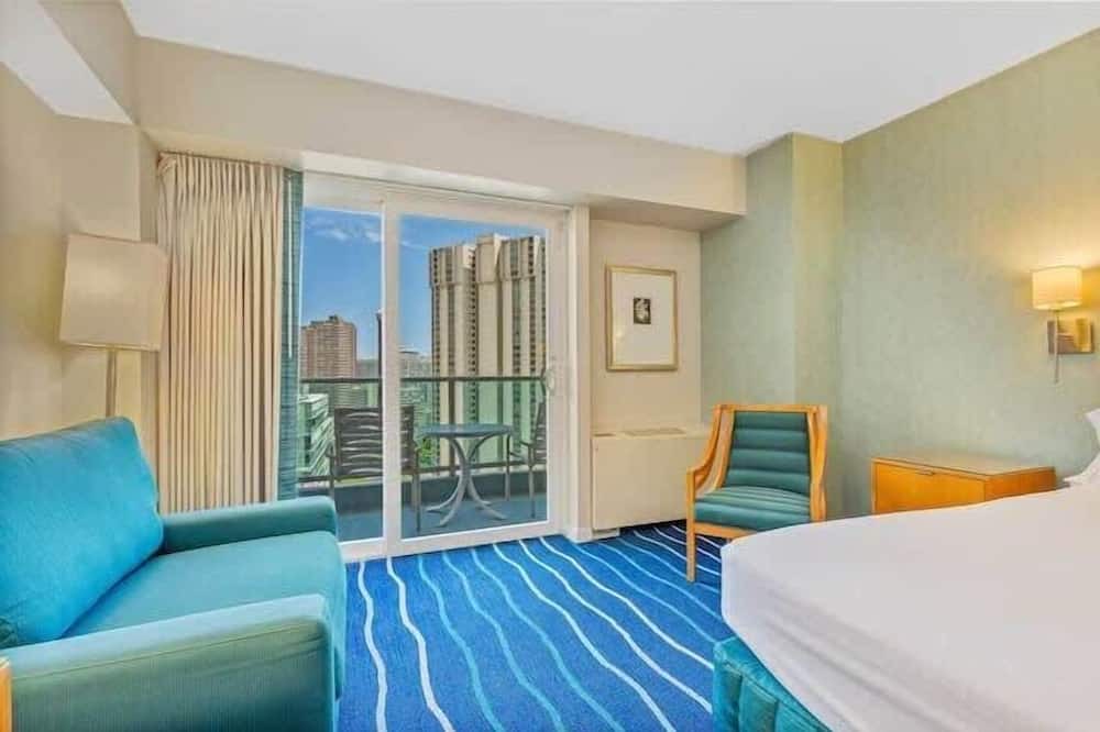 Ala Moana Apartment | Ala Moana 2228 Studio Mountain View