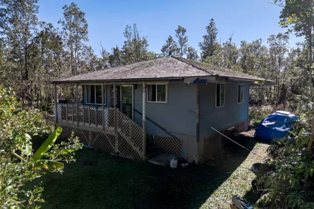 Royal Hawaiian Estates Cottage | Cozy Rainforest Cottage with Tropical Charm near Hawaiʻi Volcanoes National Park, Big Island HI