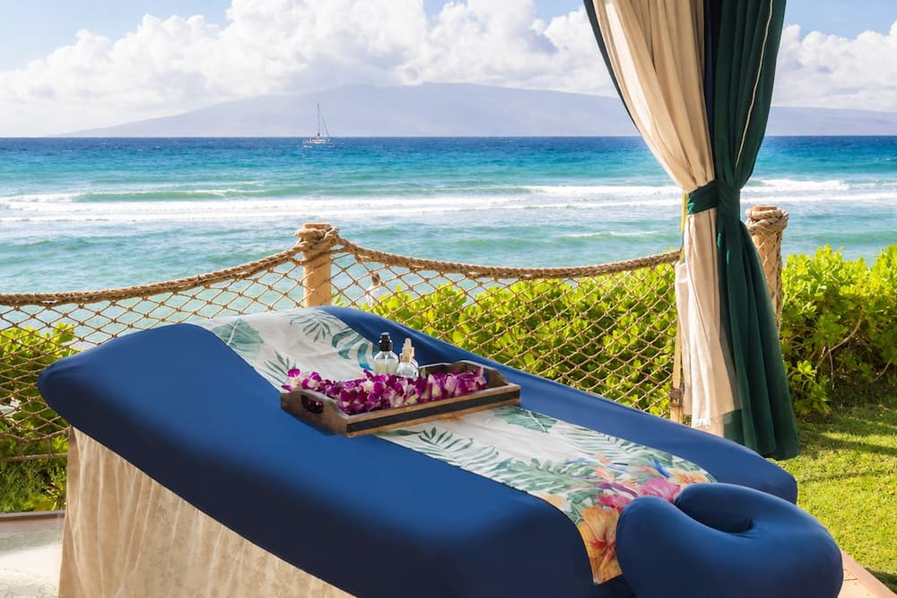 Lahaina Resort | Incredible Beachfront Ocean Club Resort,Molokai/Lanai Towers +Amenities Included