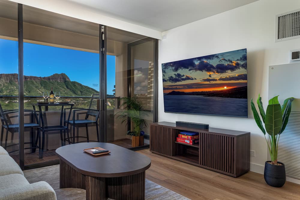 Waikiki Condo | [New] Modern Luxe 2 Bedroom Condo in Waikiki with Diamond Head Views!