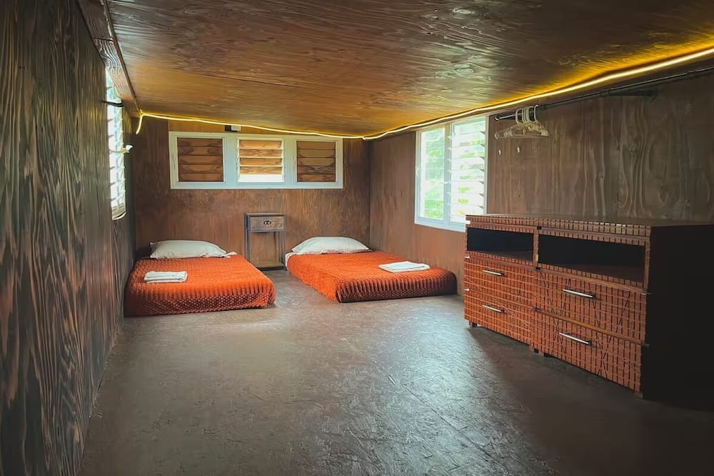 Punaluu Cabin | Majestic Mountain View Cabin - North Shore Oahu