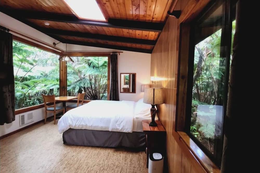 Volcano Cabin | Two private cabins in Volcano, Hawaii perfect for a relaxing getaway.