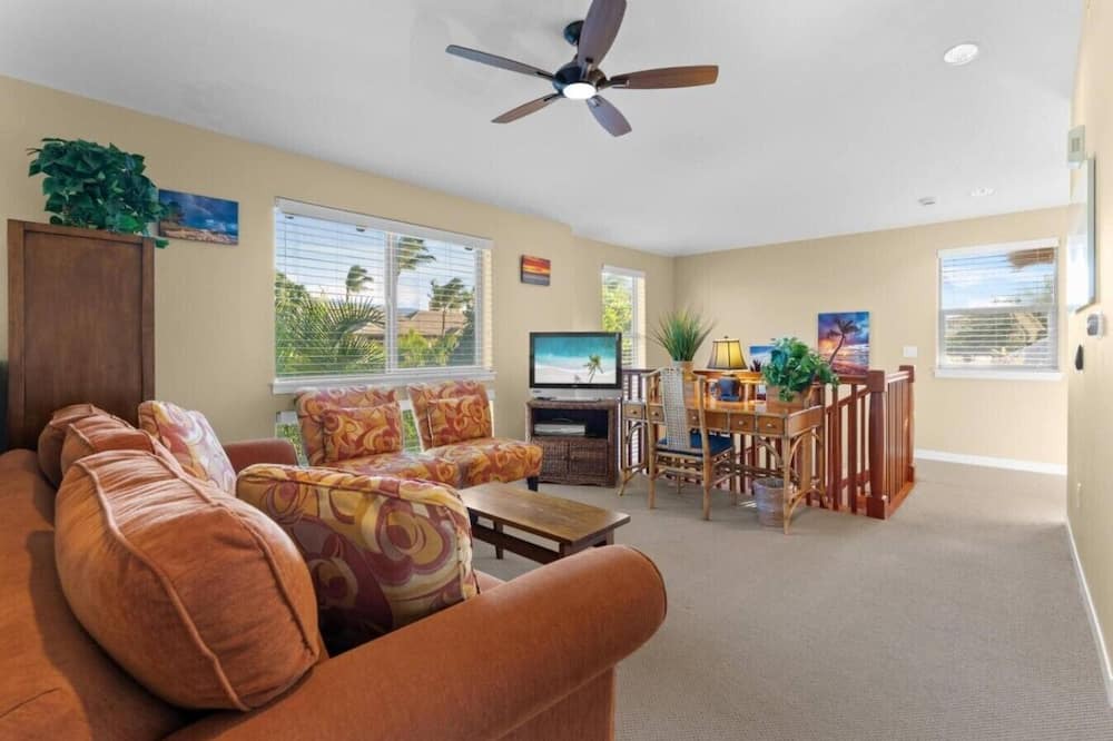 Kamuela Villa | Private Mauna Lani Golf Villa Beach Club Access, Bikes, Pool & Lanai BBQ
