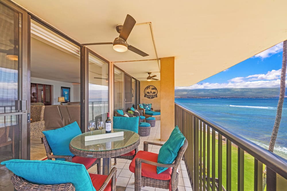 Maalaea Condo | Magnificent Oceanfront Luxury Dolphin Suite with Your Own Private Elevator!