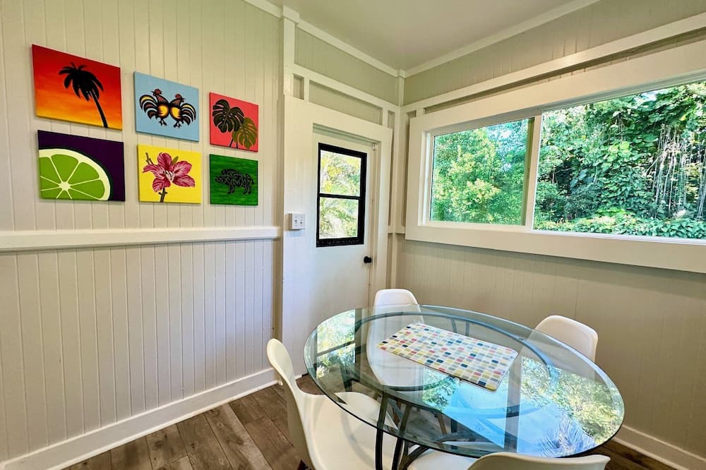 Hilo House | Charming Beach House @ Richardson Beach Park, Hilo’s Premier Beach