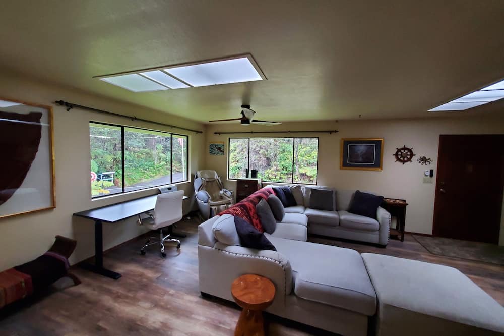 Volcano House | Experience Tranquility in a Spacious 3-Bedroom Surrounded by Hawaiian Forest