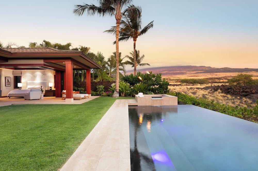 Kaupulehu House | Kulanakauhale 11 – Elegant & Modern | Onsite Staff & Daily Housekeeping