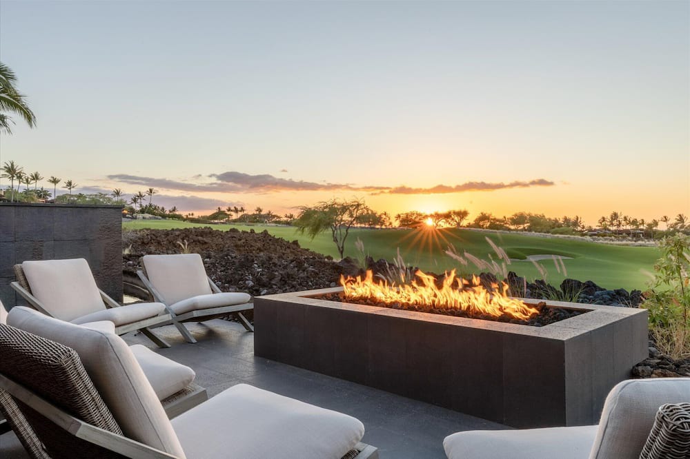 Kaupulehu House | Noiulu One – Brand New Estate | Onsite Staff & Daily Housekeeping