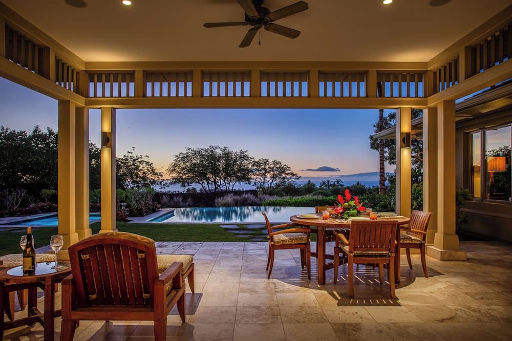 Kaupulehu House | Hainoa 10 – Commanding Ocean Views | Onsite Staff & Daily Housekeeping