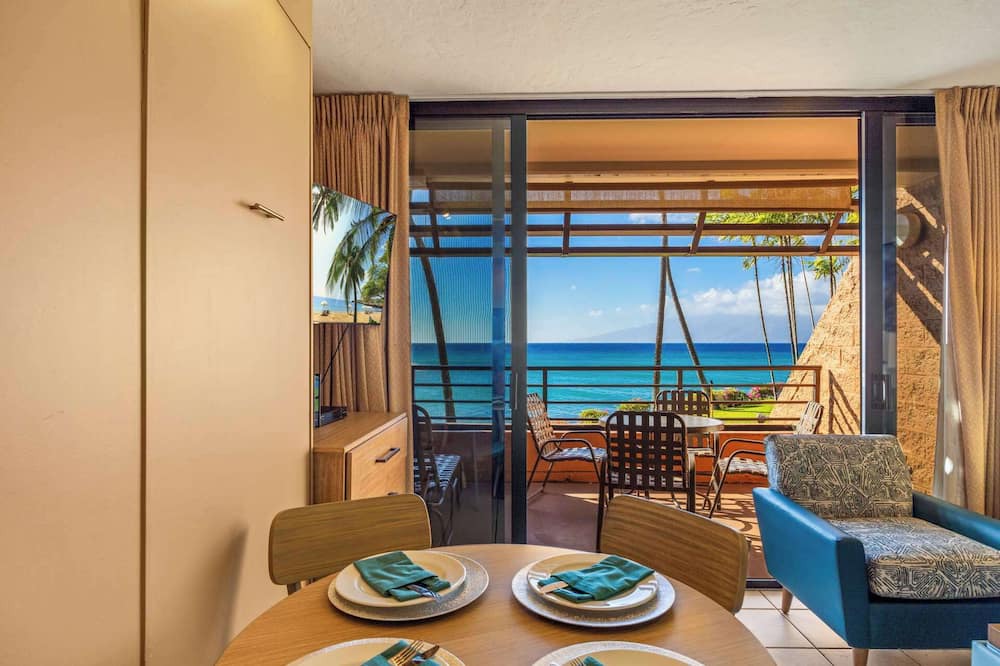 Honokowai Condo | Kuleana Club #710 Oceanfront- bd & 1 ba-2nd Floor
