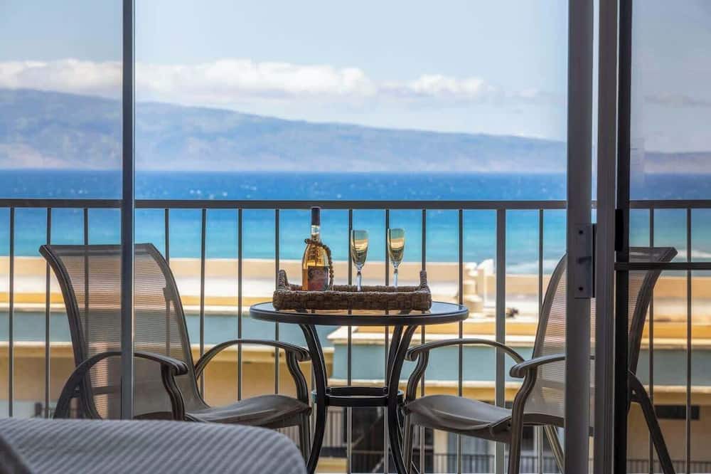 Kahana Condo | Oceanview 10th floor studio, AC, resort amenities, walk to shops and dining