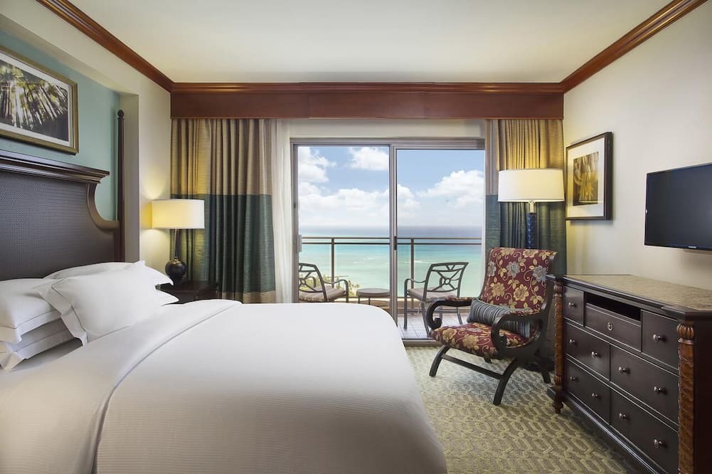 Waikiki Resort | Grand Islander HGVC HV Beachfront Resort & Spa