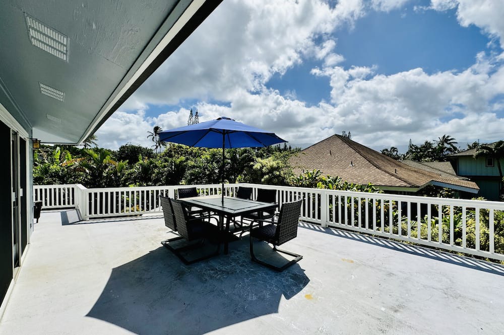 Princeville House | Princeville Retreat. Private pool and hot tub, AC. Walk to Princeville Center.