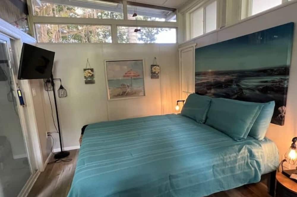 Kealakekua Cabin | Banyan Bungalow nestled in the jungle - TA-154-746-2656-01