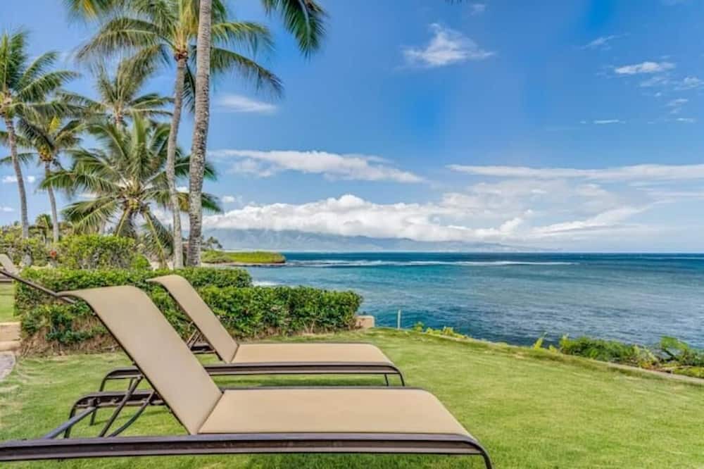 Kuau Cottage | Lani Paradise Oceanfront Cottage