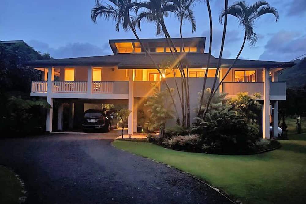 Wainiha House | Kolohala in Haena is a tranquil place to enjoy your tropical vacation!