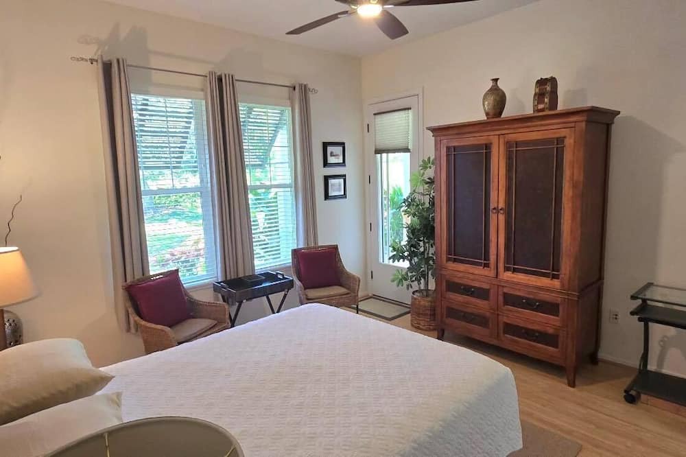 Ko Olina House | Live the Resort Life in Ko Olina’s Coconut Plantation Paradise