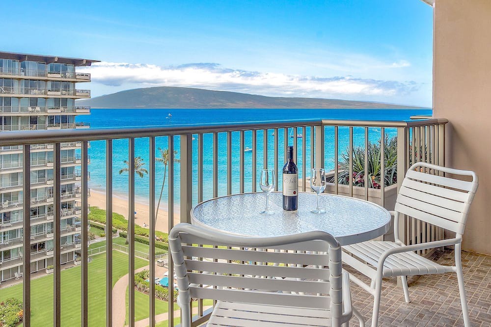 Kaanapali Condo | Maui Resort Rentals: The Whaler 1015 - Gorgeously Remodeled 10th Floor Interior Courtyard Studio, Spectacular Ocean and Mountain Views!