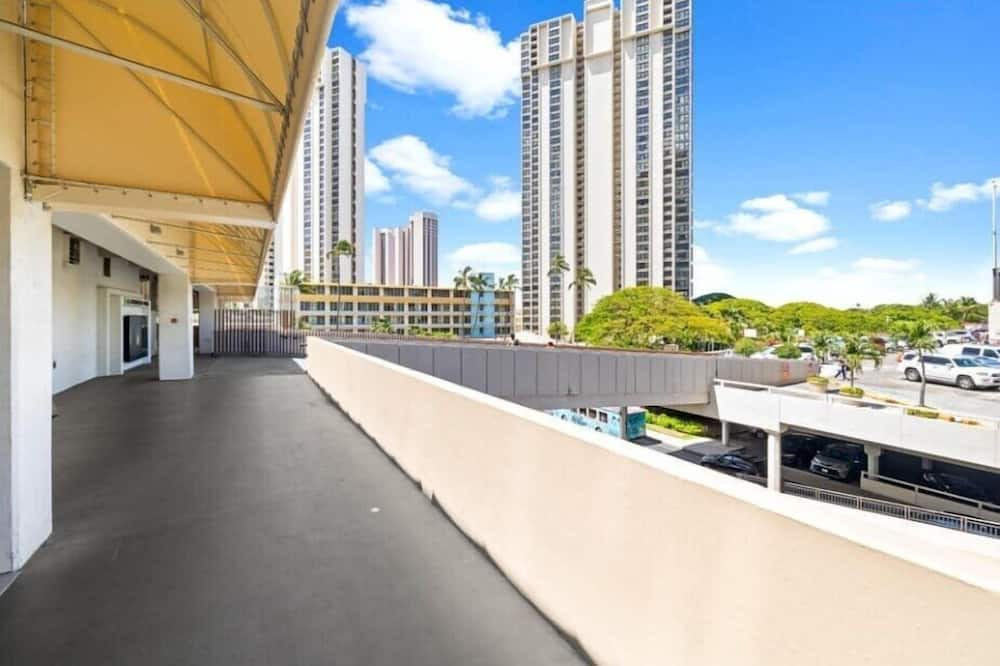 Ala Moana House | Ala Moana Hotel @24FL R3 Studio - Ocean View 2Beds/4person