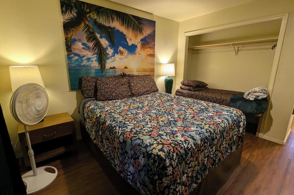 Volcano House | 6 Rooms w/private spa - Lotus Courtyard at Lotus on Jade