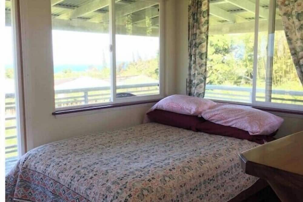 Honokaa Cottage | Guest house on K Farm - AKA Fairy’s House