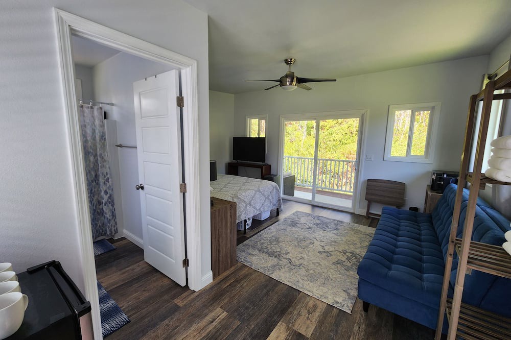 Glenwood House | Mountain View Retreat Unit 1 - highly rated on leading rental sites!