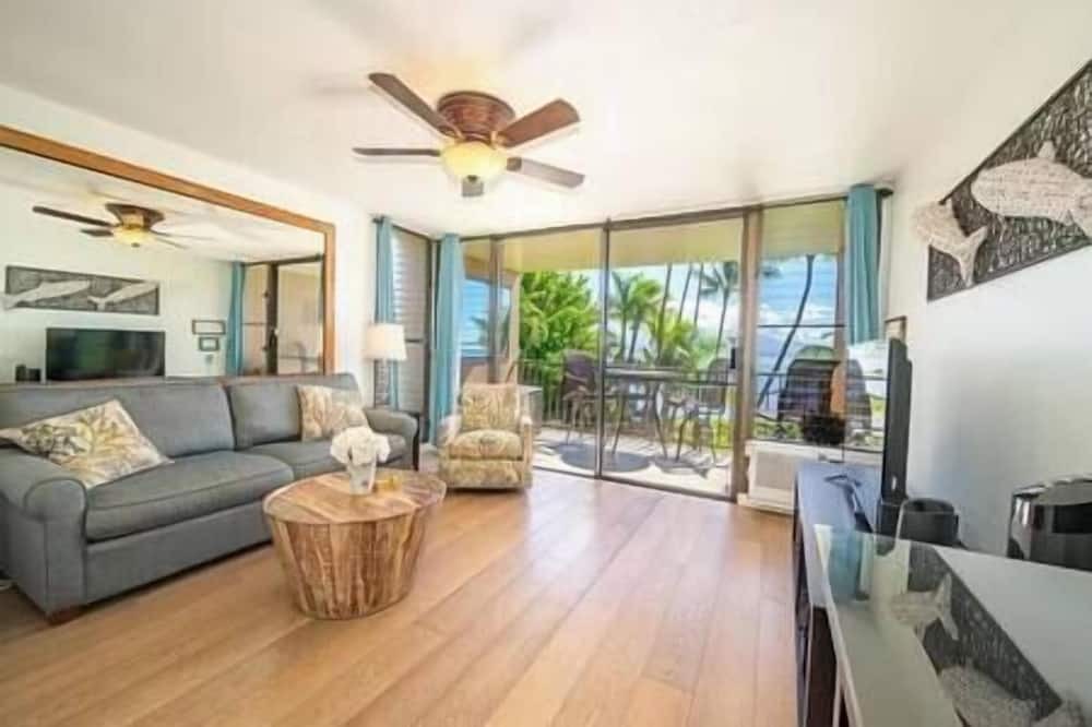 Maalaea Apartment | In the center of it all!