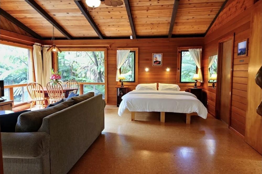 Volcano House | The Pacifica Inn The Entire Property