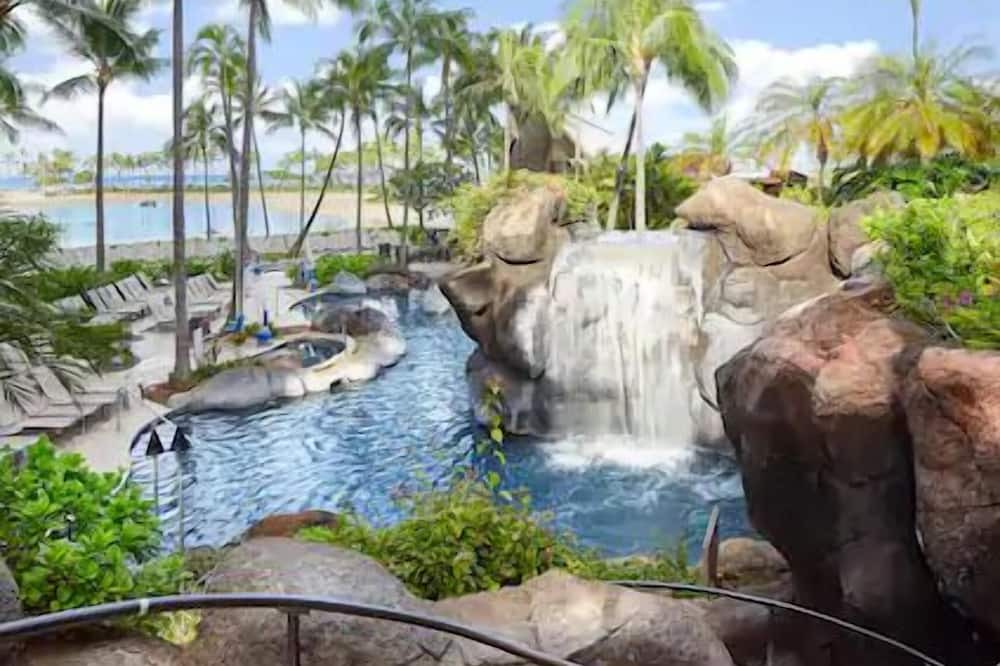 Waikiki Condo | Waikiki | Waikiki Lagoon Escape | Pool & Beach | 2BR