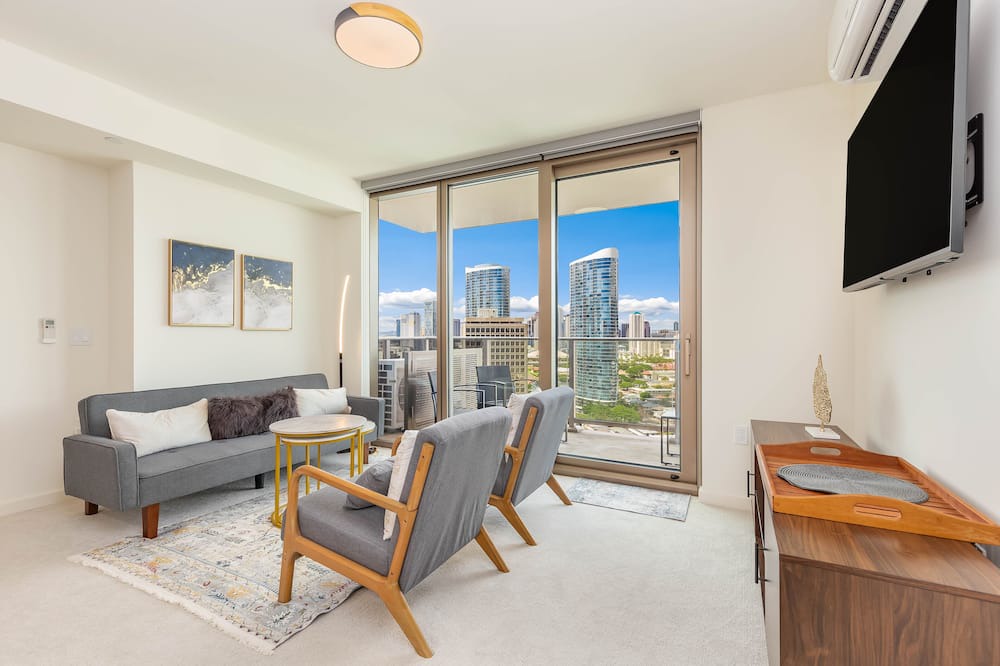 Ala Moana Condo | Ocean-City Luxurious Vacation at the Sky Ala Moana with Amazing Amenities