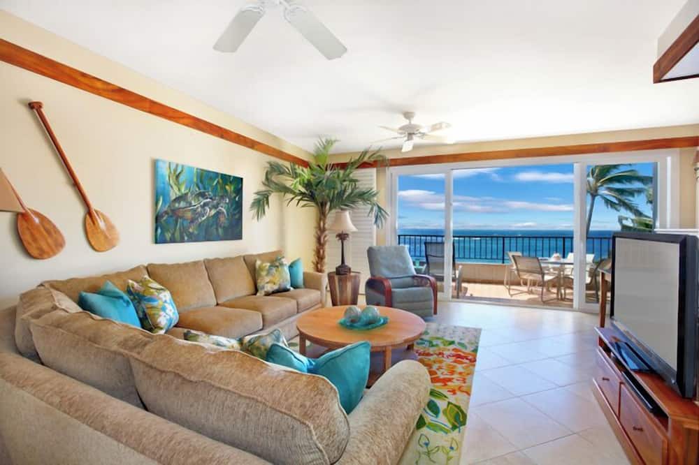 Poipu Condo | Whalers Cove Oceanfront Resort
