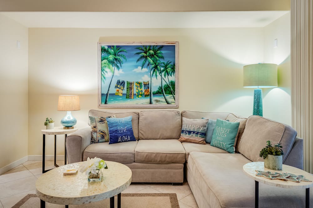 Kamuela Condo | Tropical Ground Floor Unit at Mauna Lani Palm Villas w/Beach Club Access