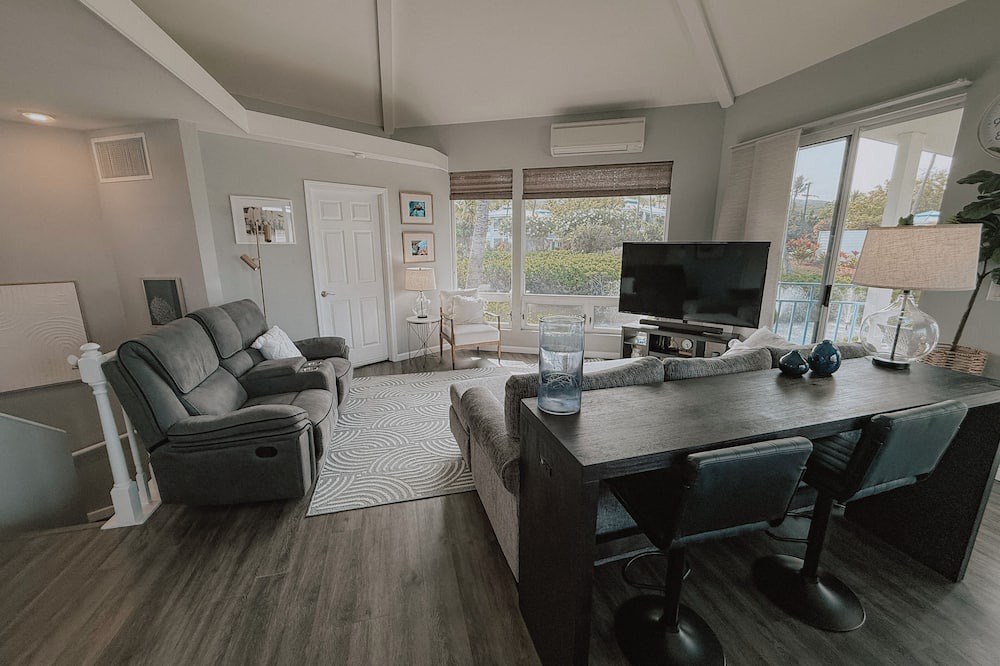 Keauhou Condo | Mauna Loa Village 3 bedroom Condo -Golf, Pickleball, Pools and Tennis