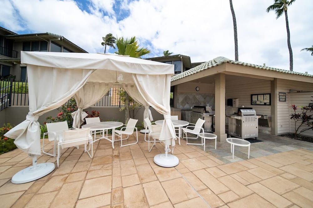 Kapalua Hotel | Oceanview Maui Villa | 1 King Bed | Near Kapalua Bay Beaches
