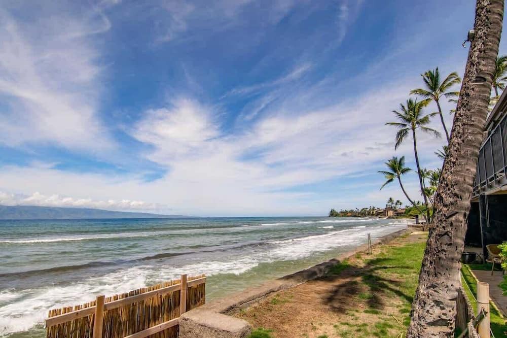 Honokowai Condo | Coral Cove: Kaanapali Condo w/Stunning Pool Unit 2D