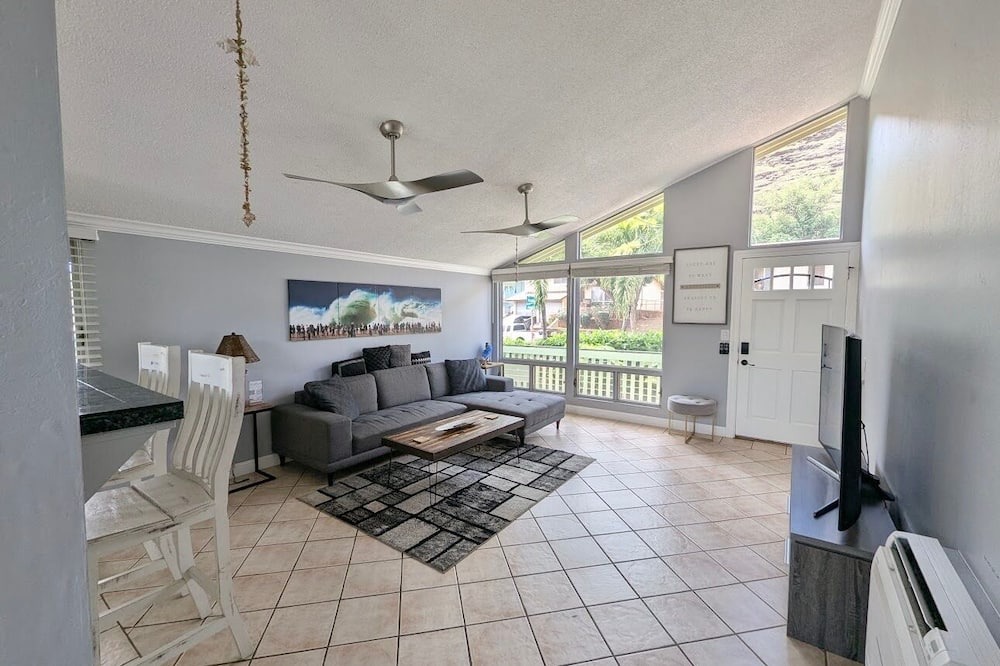 Waianae House | @Top Spots - 2-Min Drive to Beach!