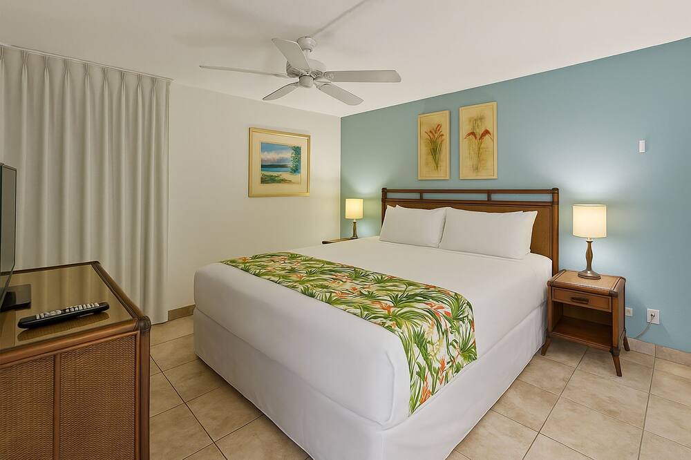 Kihei Condo | Kamaole Sands 7-206 - Renovated, Courtyard Views, Steps to the Beach, AC