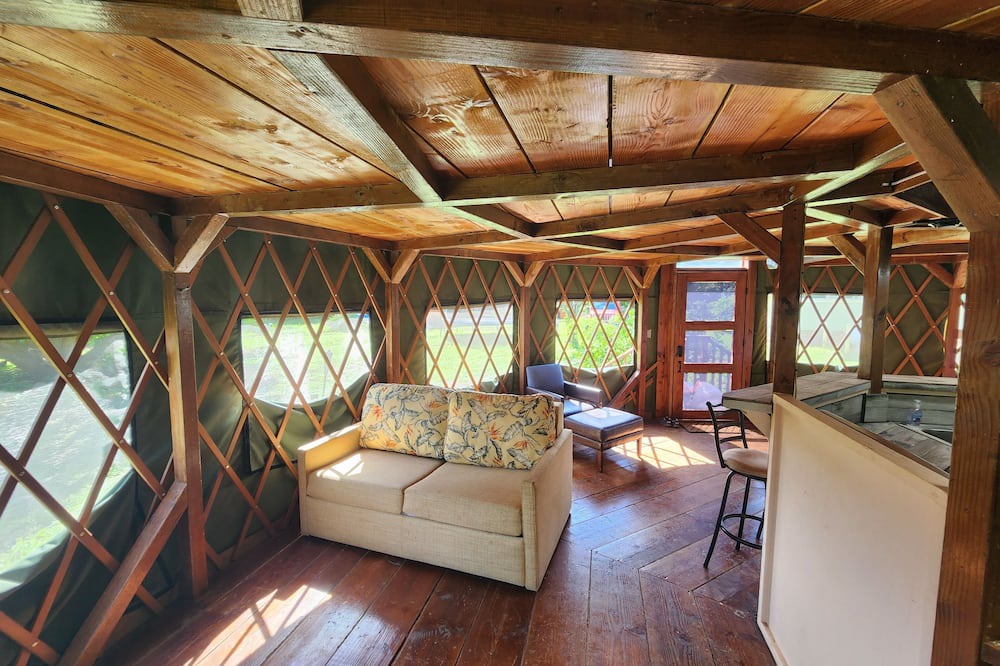 Mokuleia RV Rental | North Shore Rustic Country Lodge 2-Story Yurt By Beach Waialua Haleiwa Glamping